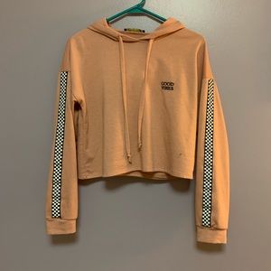 Long sleeve crop top